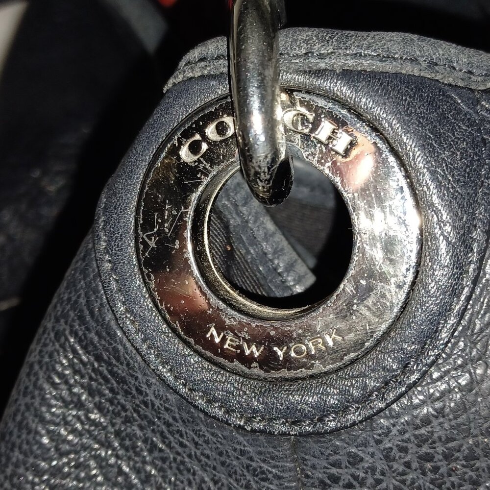Coach Hadley Duffel, Black Leather - Picture 4 of 13